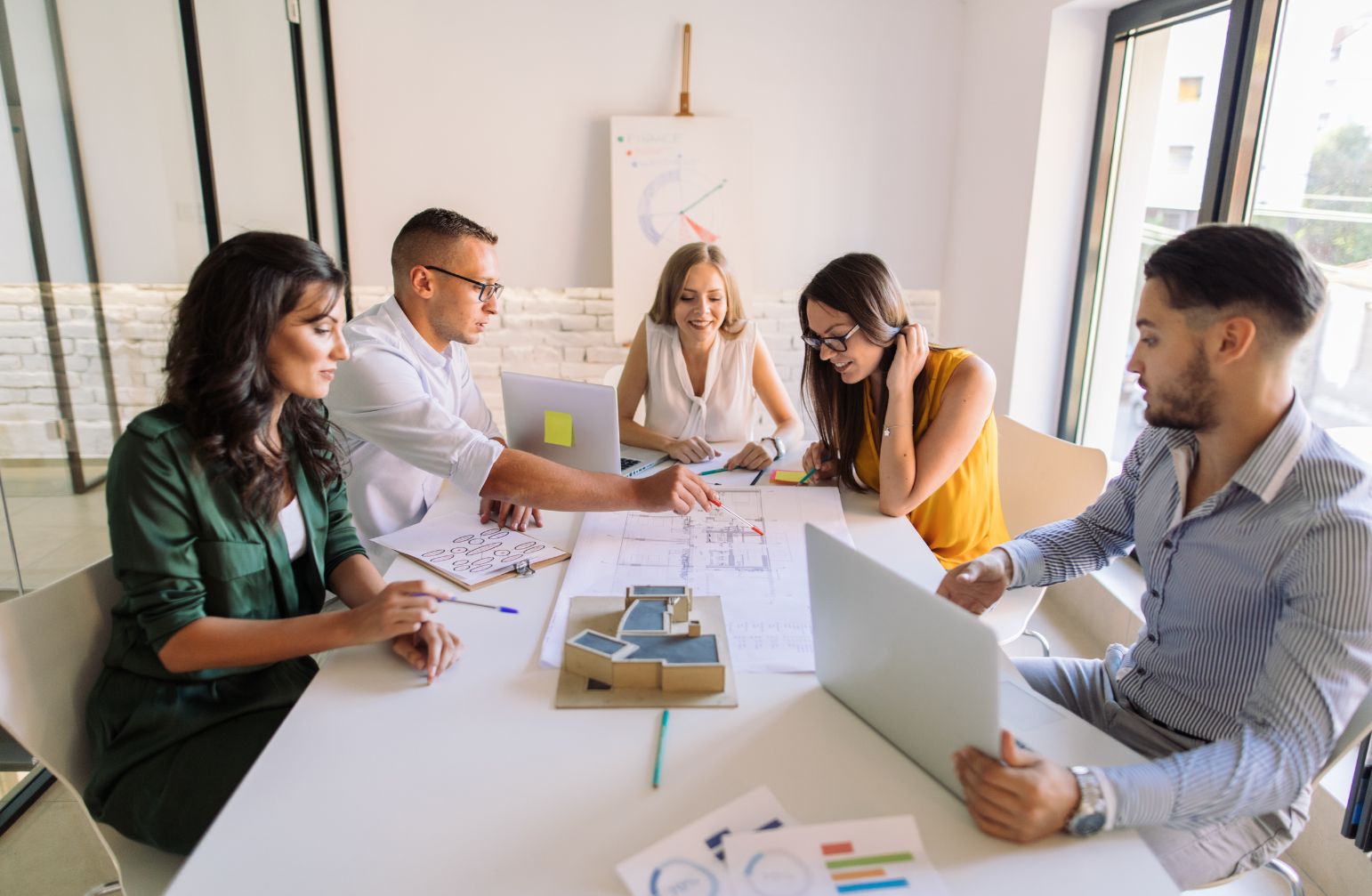 The Pros and Cons of Temporary Staffing